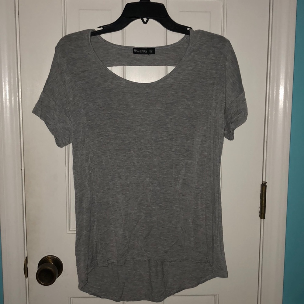 Light gray tee